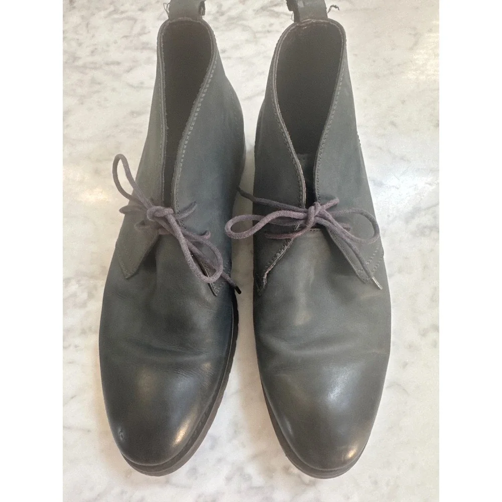Heergoos Mens Leather Chukka Boots Dark Gray Lug Sole Ankle Boots Sz 7 / 250